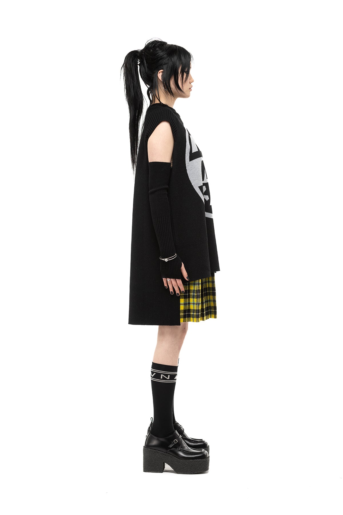 Signet Vest