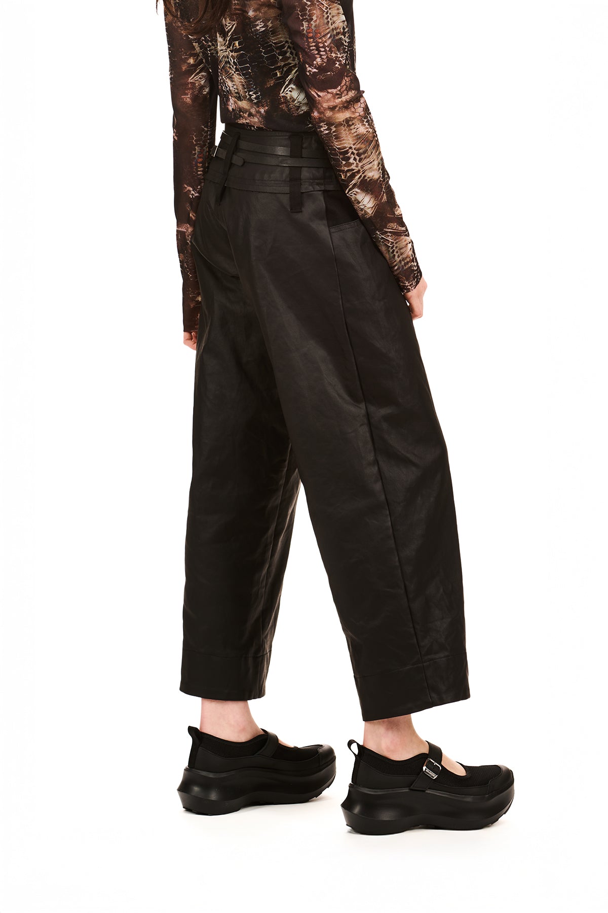 Novel Trouser