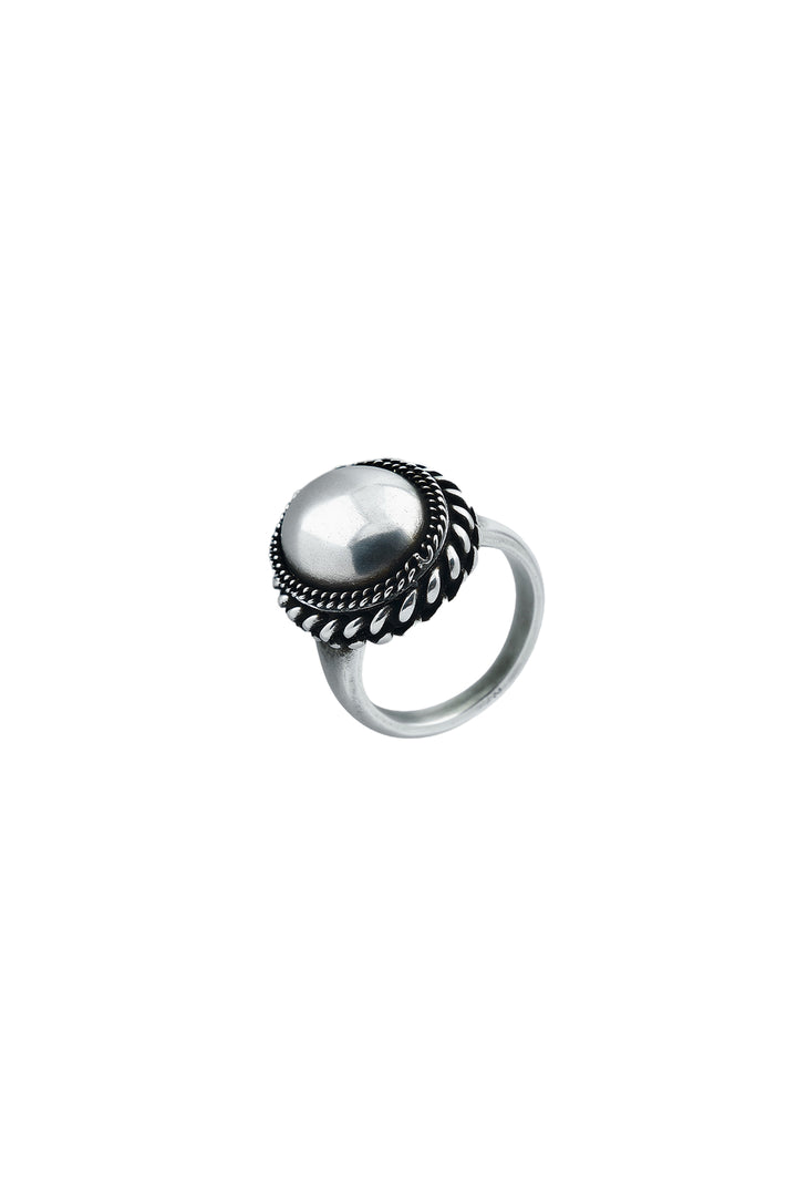 Ales Cabochon Ring