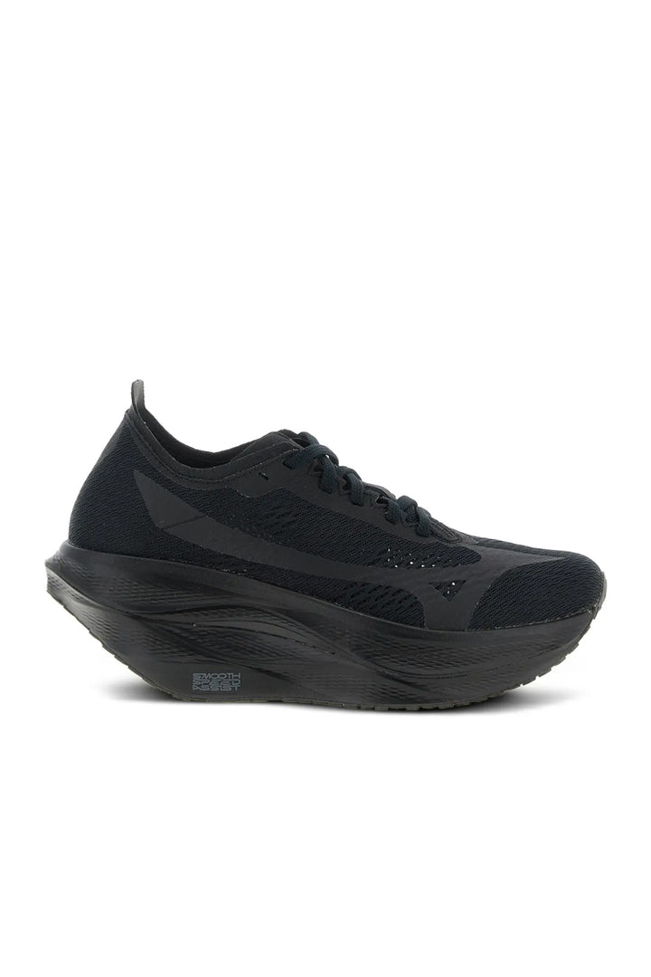 Mizuno Wave Rebellion Pro 3