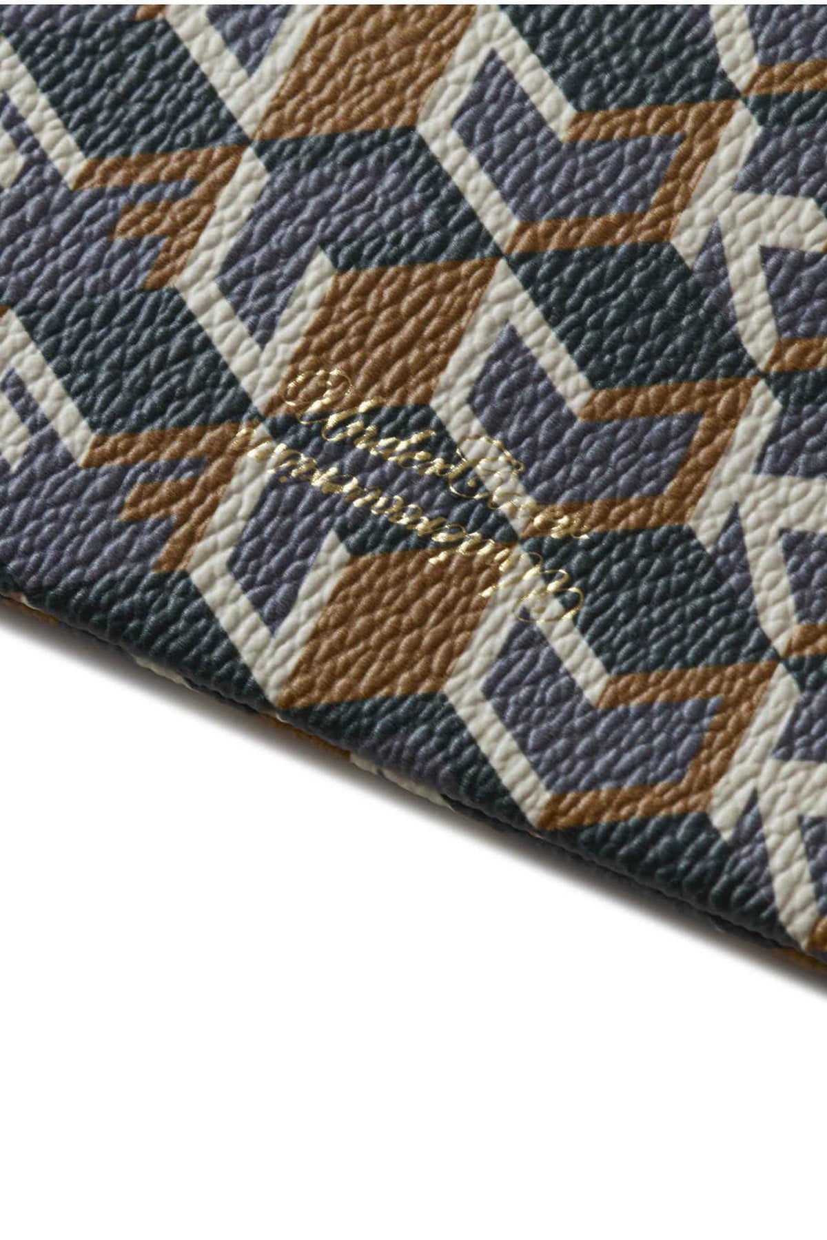 Medium Corner Pouch