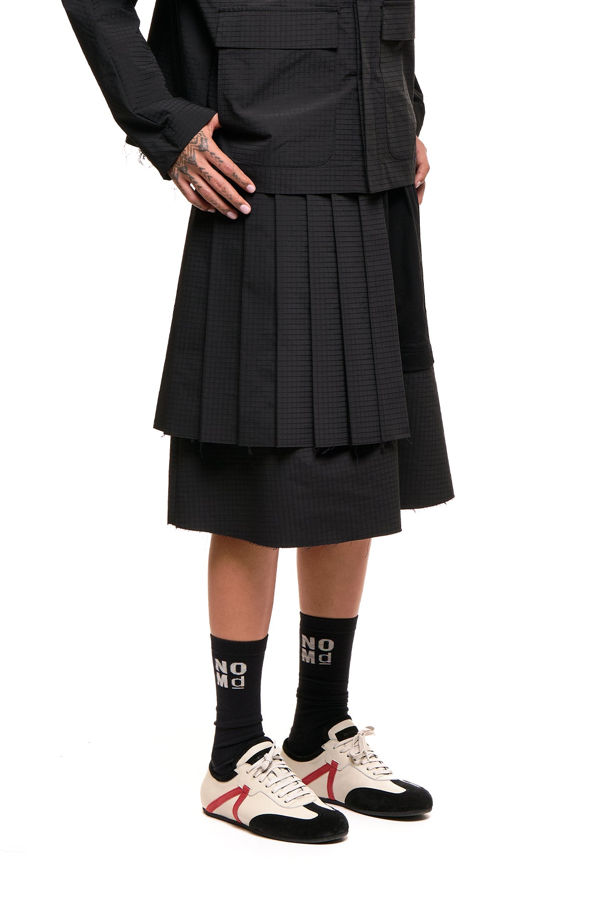 Demi Pleat