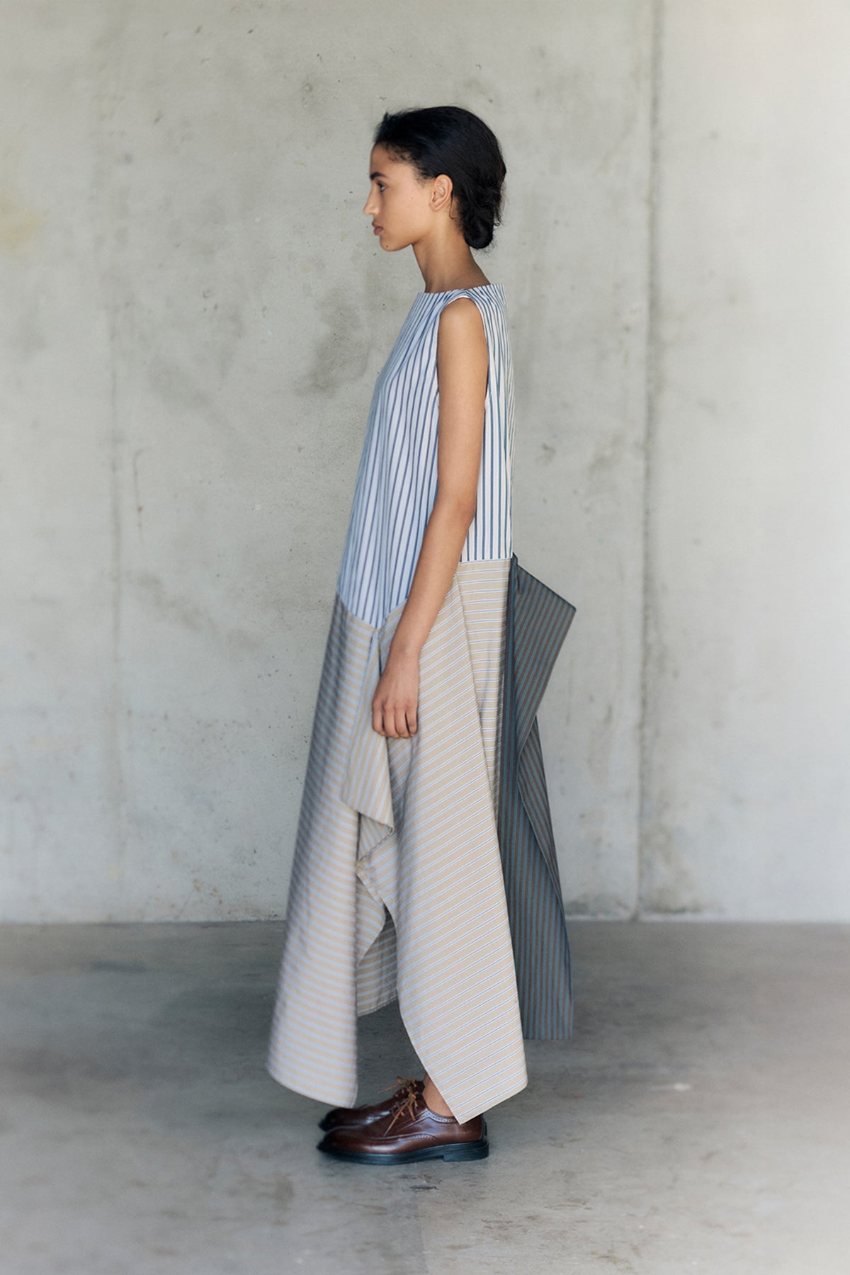 Sleeveless Drape Dress