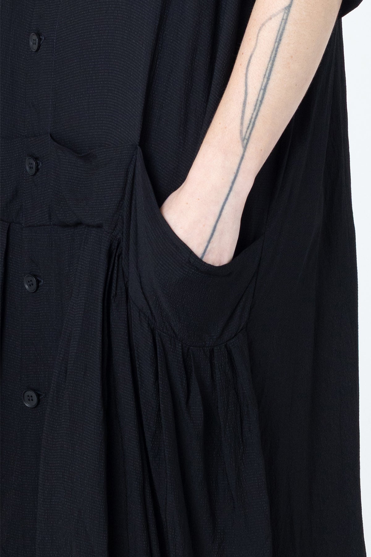 Salon Dress